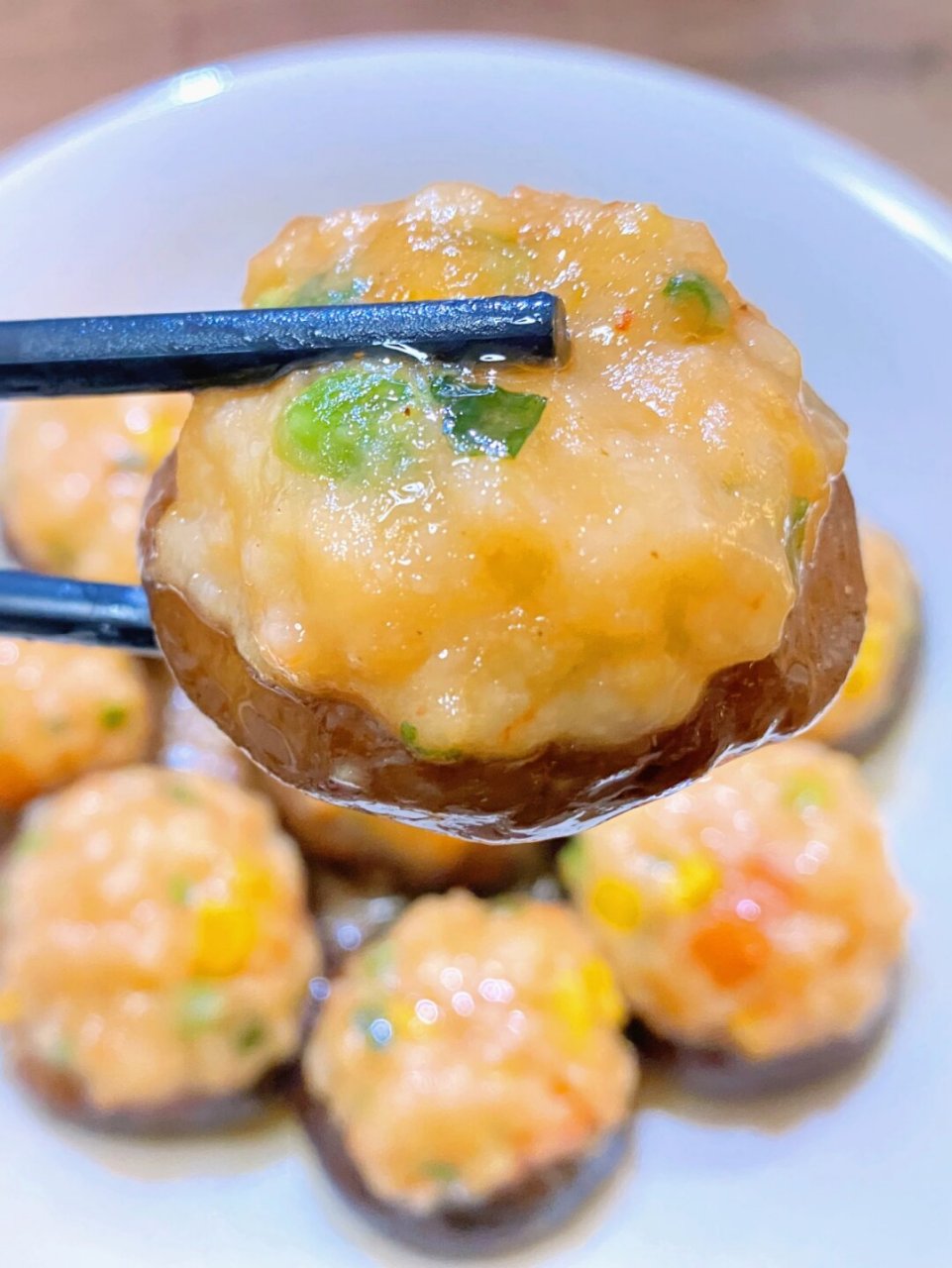 99简单又美味,香菇酿虾滑来啦!