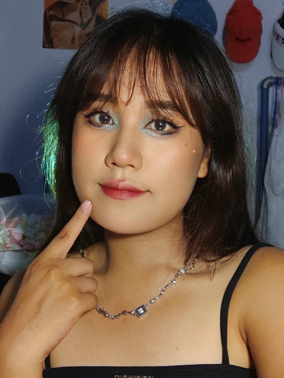 方圆脸总的尝试一次黑皮辣妹妆吧  98亲爱的小伙伴们,你们是不是总