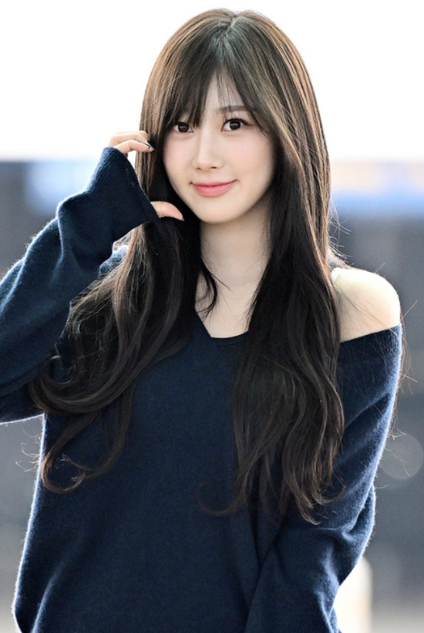 吉赛尔巴黎时装周机场路透,韩国女星是如何做到机场街拍照这么好看的?