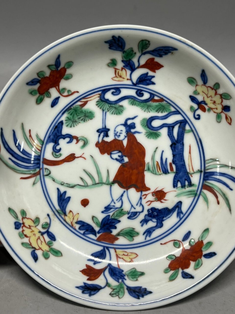 明万历 五彩人物故事纹盘  🌸 瓷器,作为中国古代艺术的瑰宝,每一件