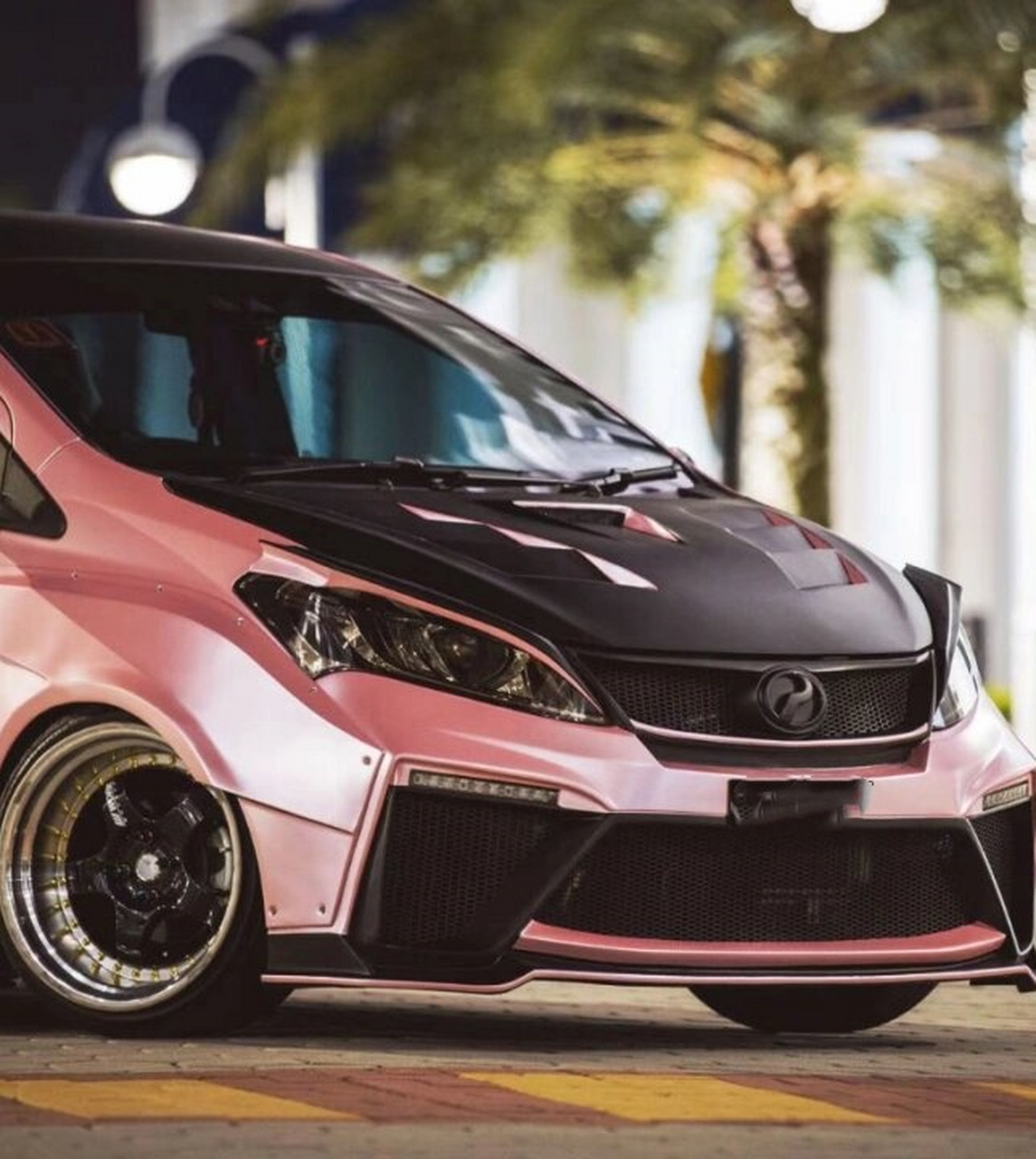 电光樱花粉  9507**奥迪a7l新增风骑士与圣骑士版,售价统一为51.