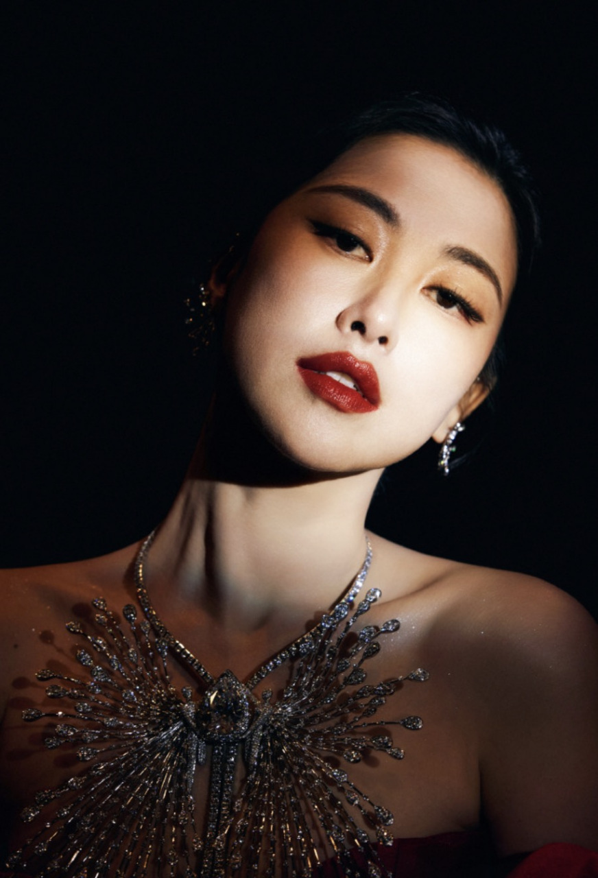 哈哈,不过这样子的朱珠好美哦.#娱乐最前沿