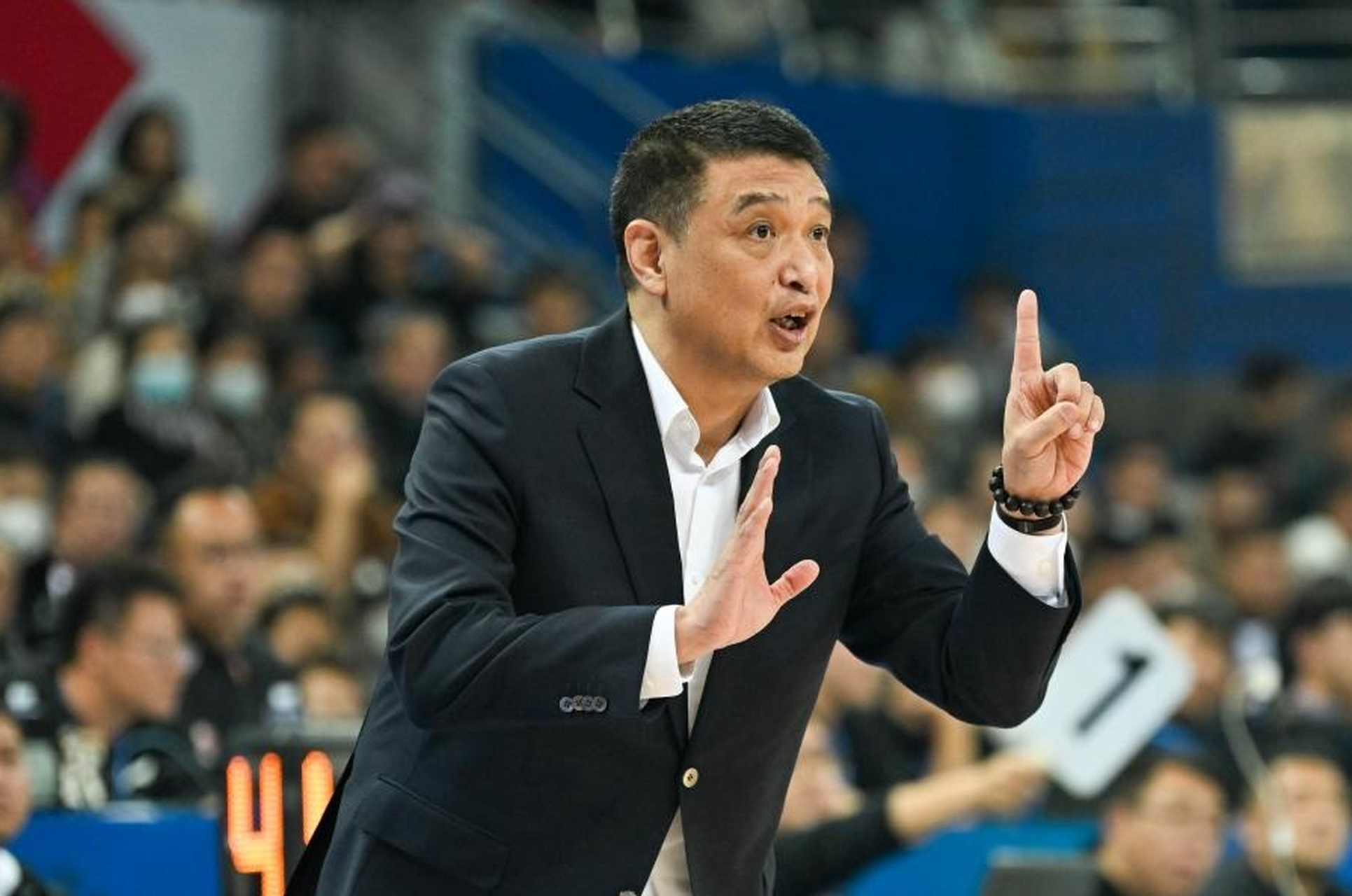 张帆成北控男篮崛起功臣!进攻全面,中远投精准.