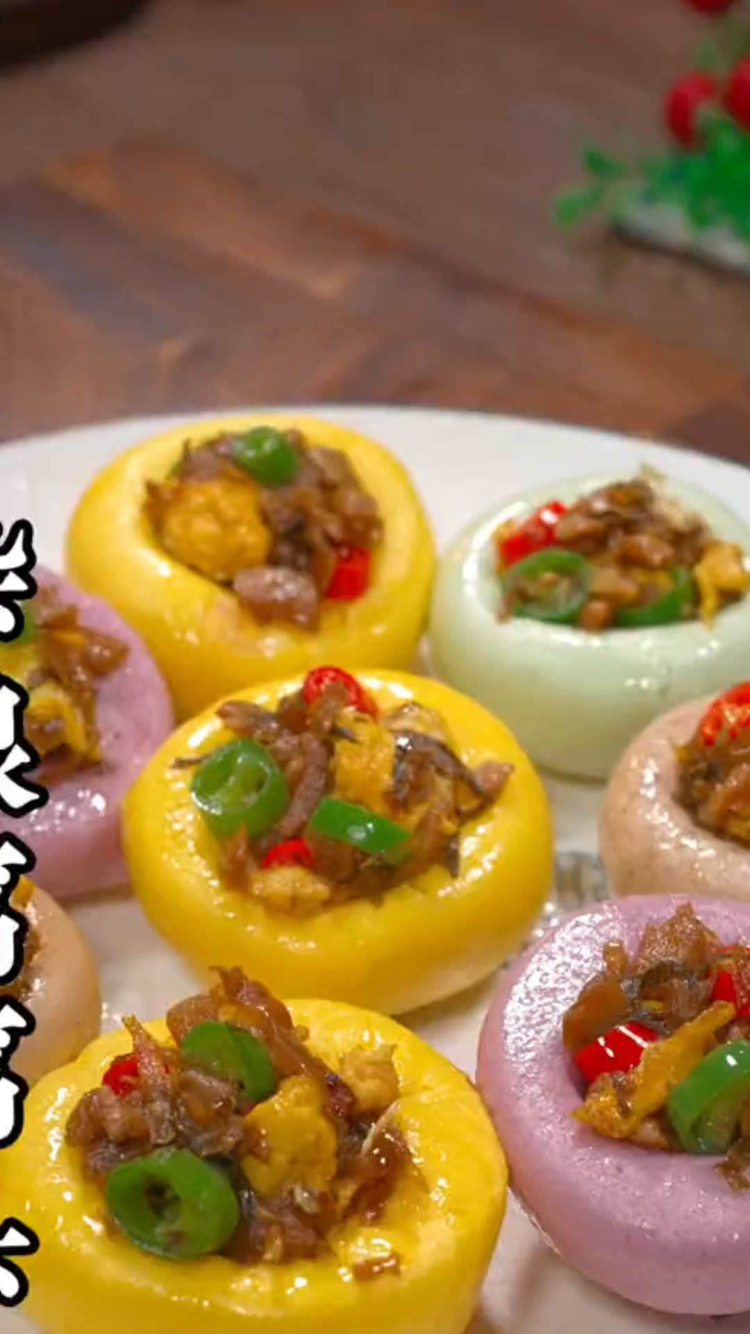 要说这窝窝头你还得吃杂粮的一样的宣软,再搭配上点别人喜欢的菜,那