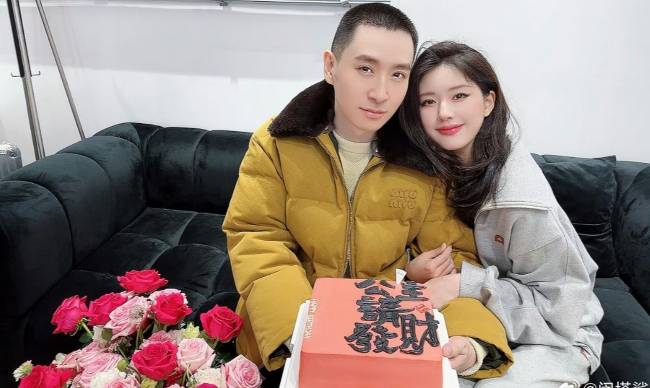 露丝和她的御用造型师闵塔鲨,外行人看是郎才女貌好登对,内行人看是