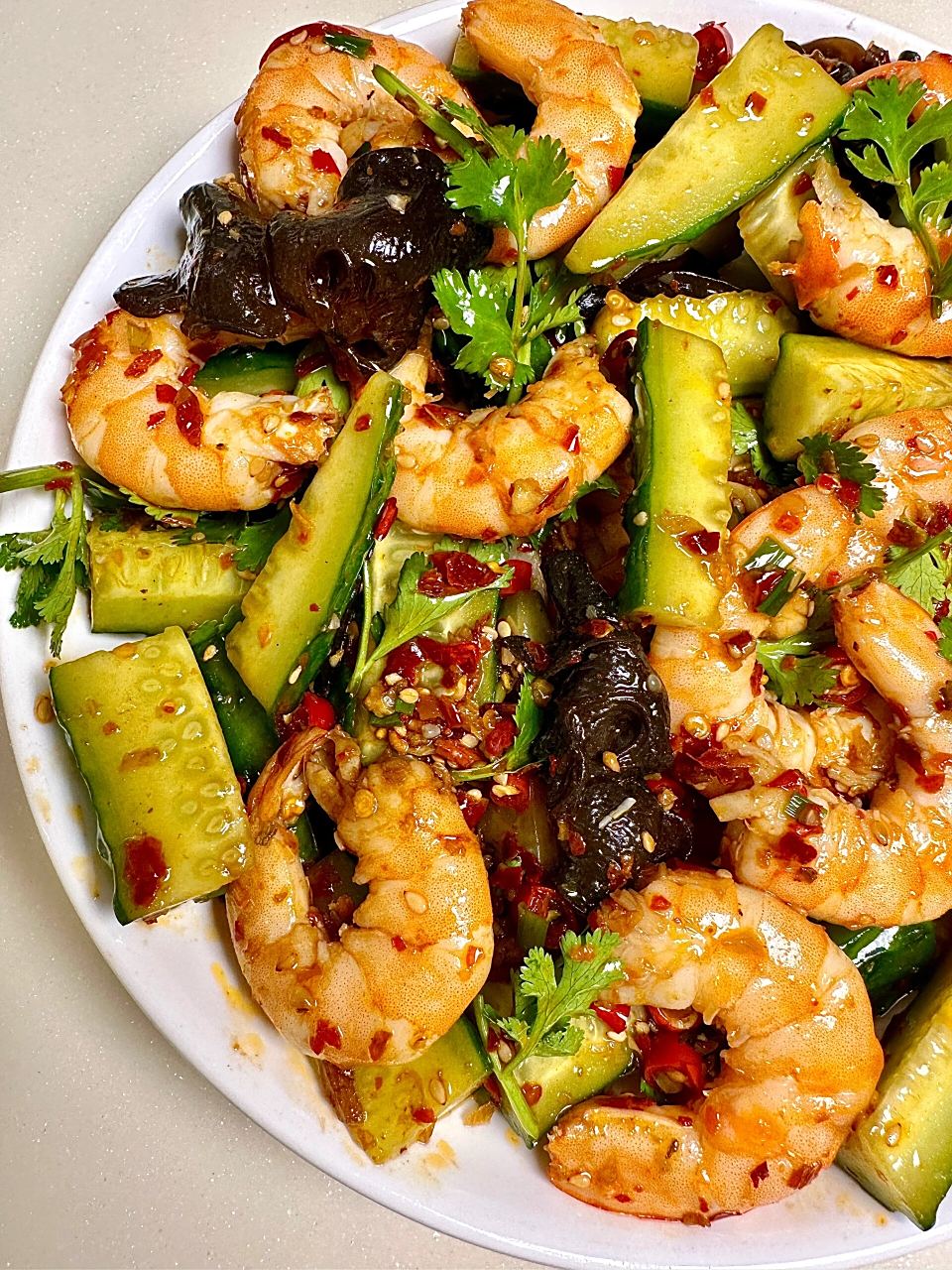 这个黄瓜拌虾仁也太好吃了吧! 香辣脆爽,超级入味