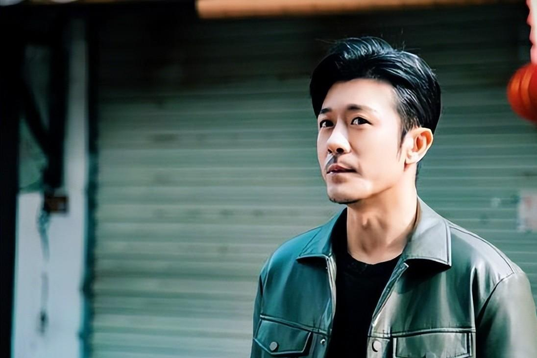 出身,林雨申根本就没有演技可言,导致根本没有剧组愿意聘用他担任演员