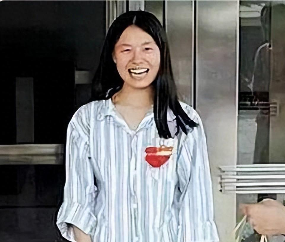 她是一名普通的农村女孩,在24岁不幸