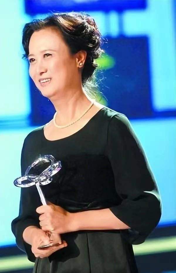 回顾逝世10年后才明白柏寒为何弥留之际要将儿子托付给海清