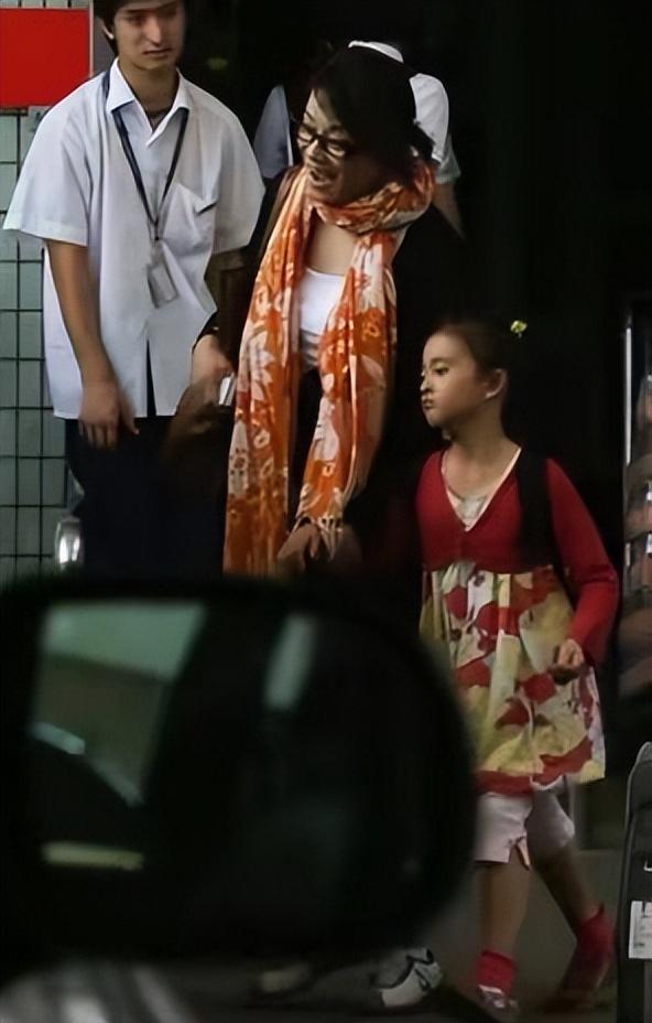 毛阿敏40岁嫁百亿富商丈夫离世后260亿遗产由外人继承