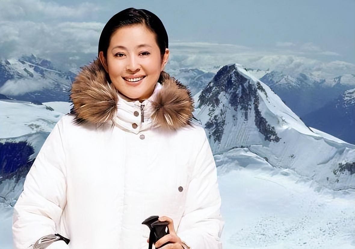 回顾倪萍和陈凯歌分手他娶娇妻生活圆满她再婚带着伤痛做母亲