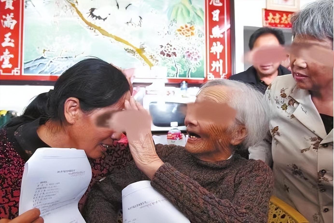 三.亲生母亲与养母之间的纷争