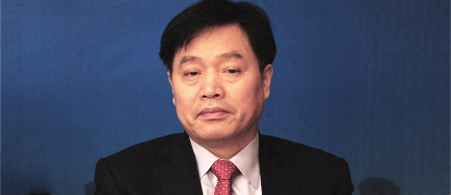 光伏行业堪称"首富试炼场",彭小峰,李河君,施正荣,苗连生等无数大佬前