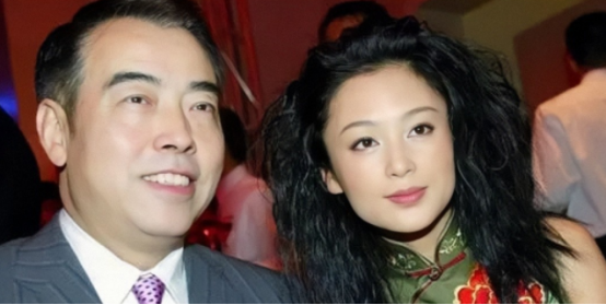 回顾倪萍和陈凯歌分手他娶娇妻生活圆满她再婚带着伤痛做母亲