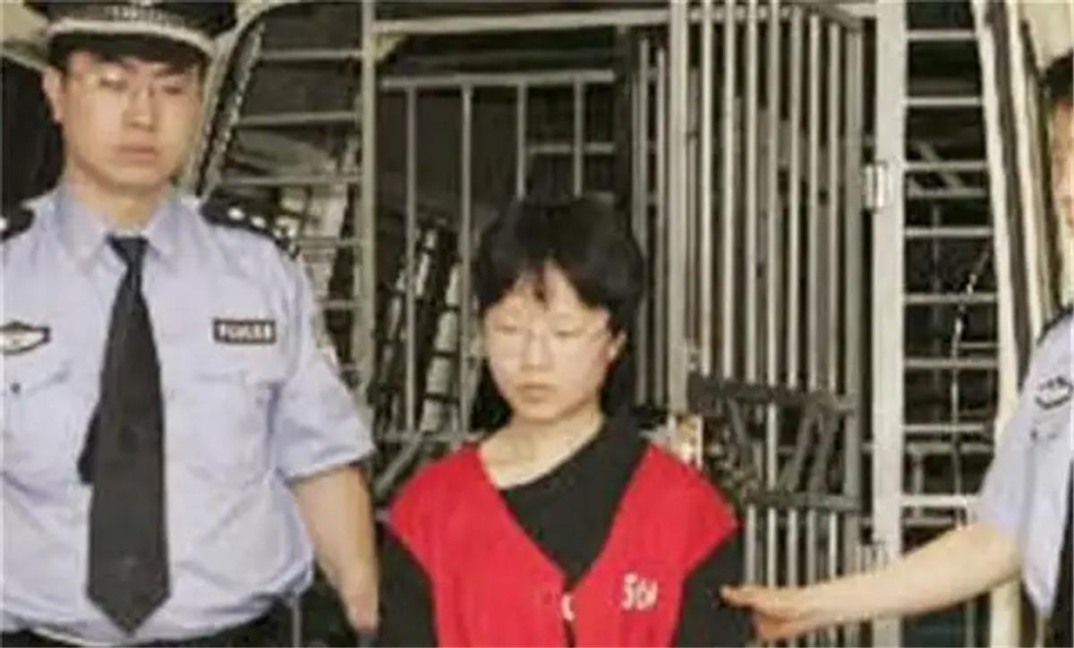 回顾清华女博士陈丹蕾因太爱丈夫举枪弑夫还与遗体同住7晚