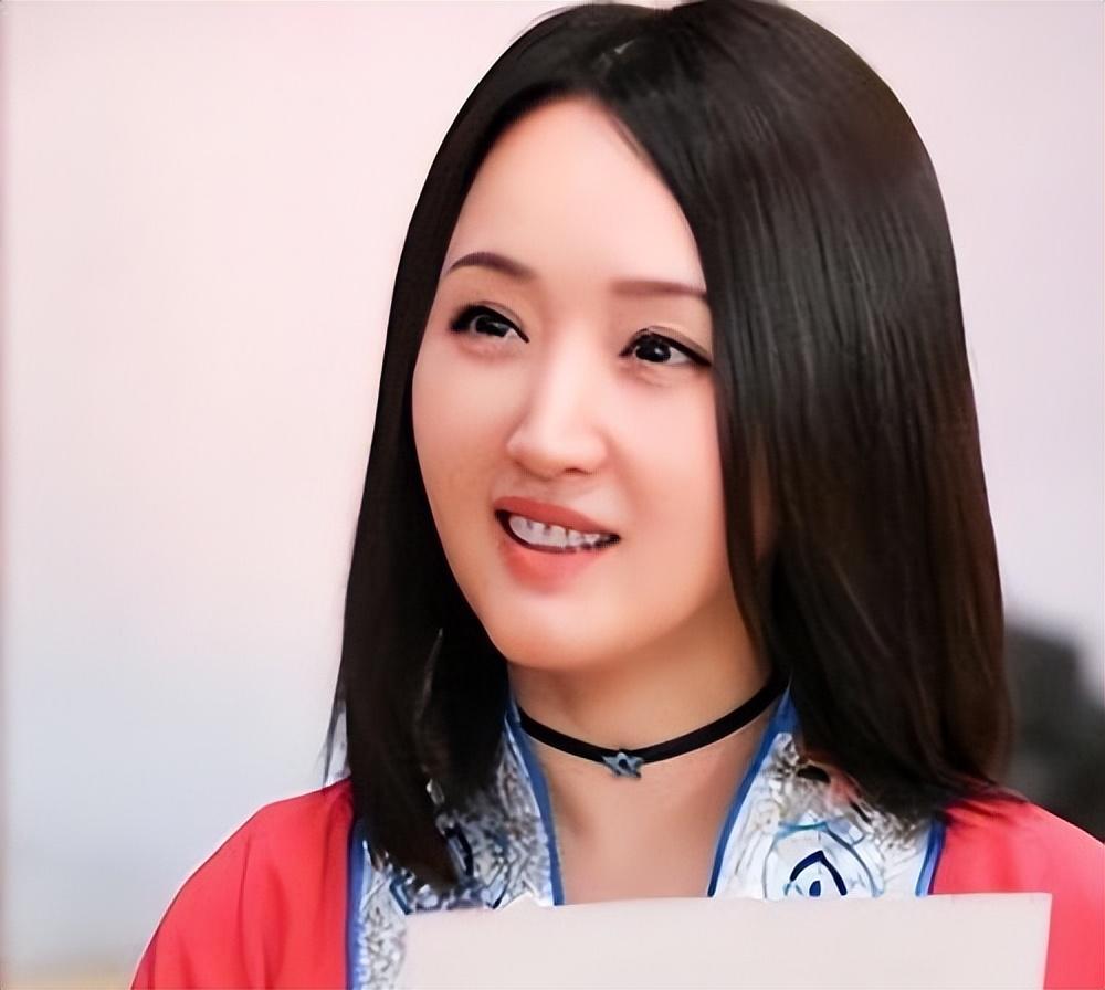 回顾杨钰莹巅峰期爱上赖文峰却葬送十年事业51岁不婚仍单身