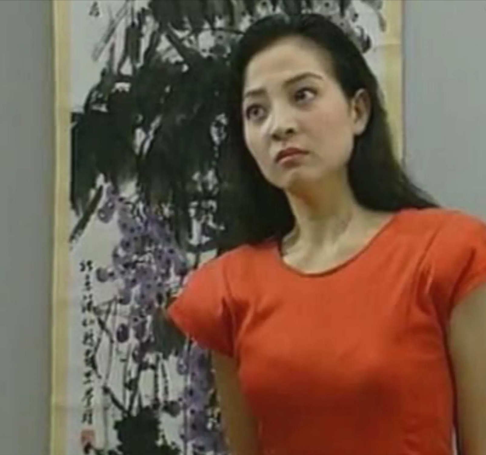 回顾马羚毕业于清华是演员又是设计师为了孩子始终单身一人