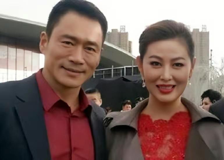 回顾王思懿26岁爆红与武松丁海峰因戏生情如今51岁单身