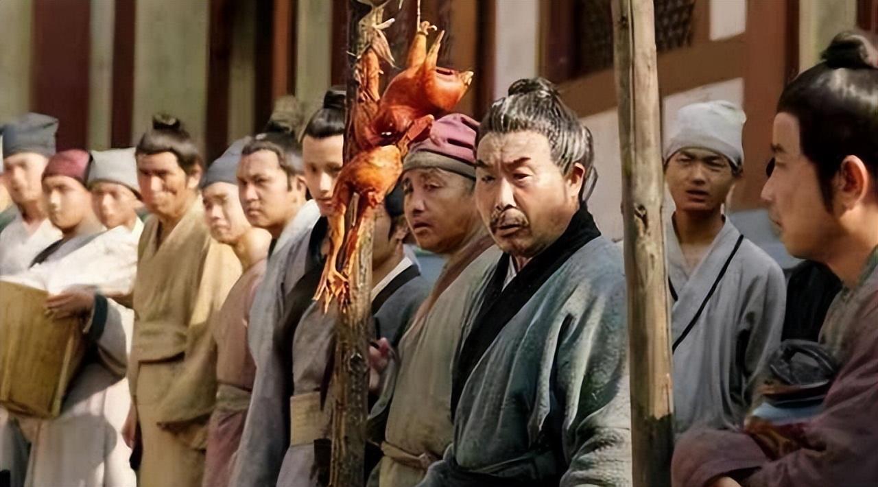 长,就是因为同样的原因,历届京兆尹都左右为难,很多没有背景的京兆尹