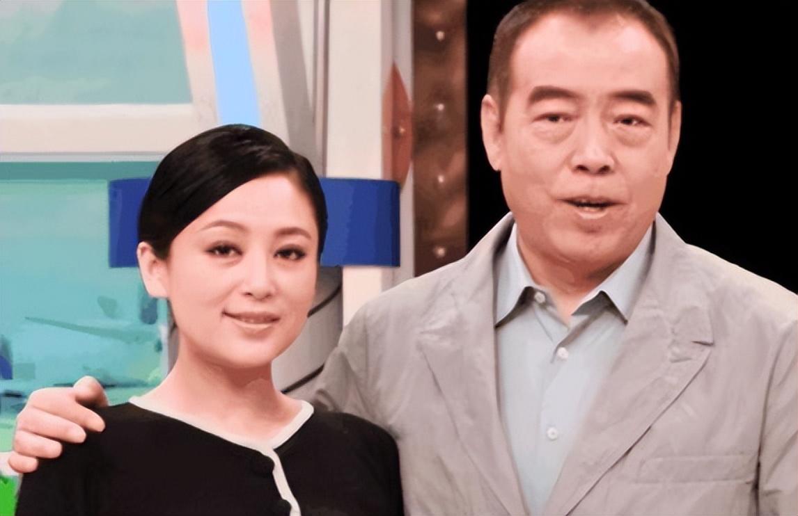 回顾倪萍和陈凯歌分手他娶娇妻生活圆满她再婚带着伤痛做母亲