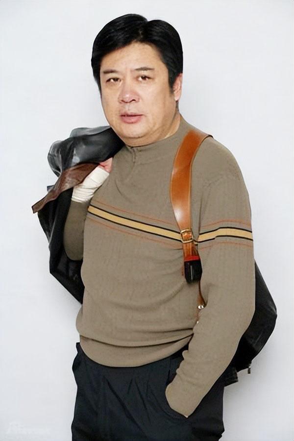 在他们结婚两年后,刘晓丽怀孕了,在生产那天,张潮