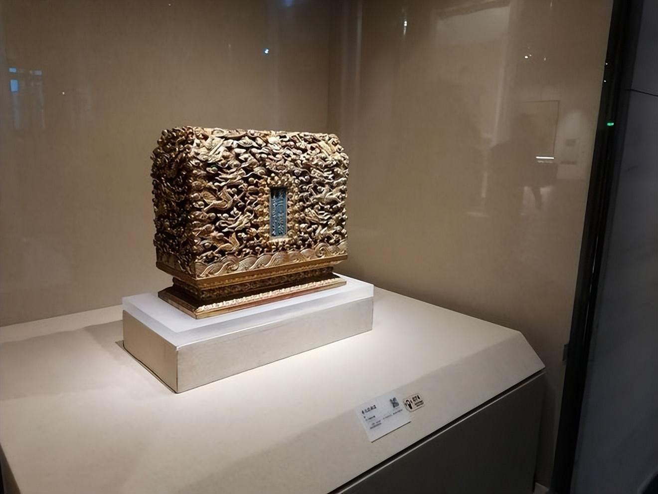 清代衍圣公府奉天诰命盒