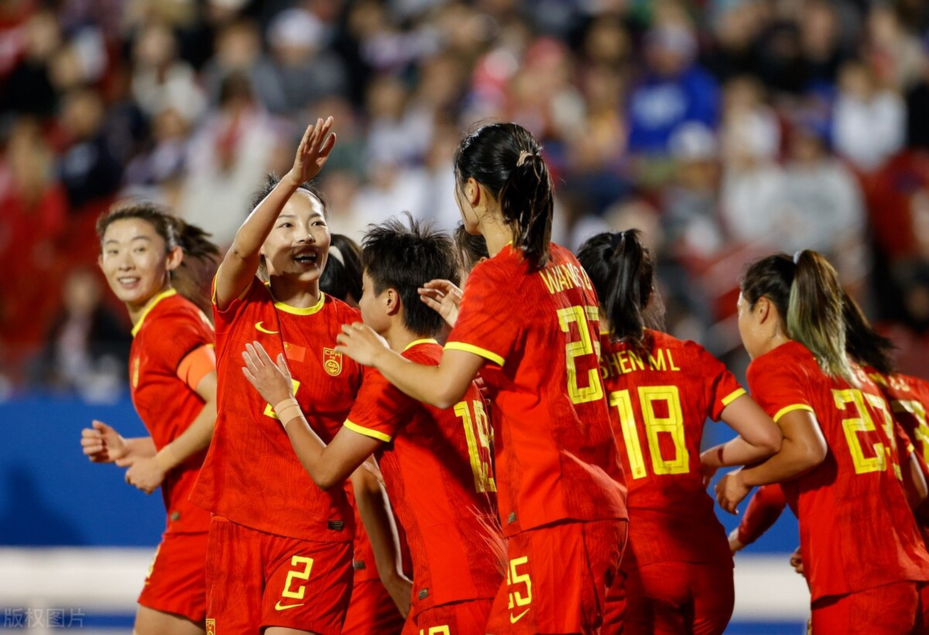 在2024年亚洲女足奥运预选赛中,日本女足与朝鲜女足的对决成为了焦点