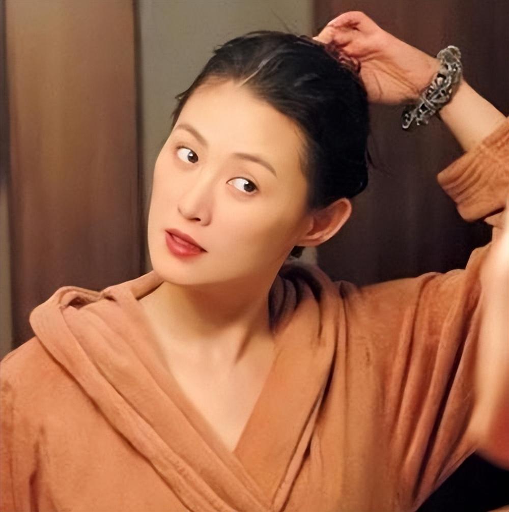 回顾王思懿26岁爆红与武松丁海峰因戏生情如今51岁单身