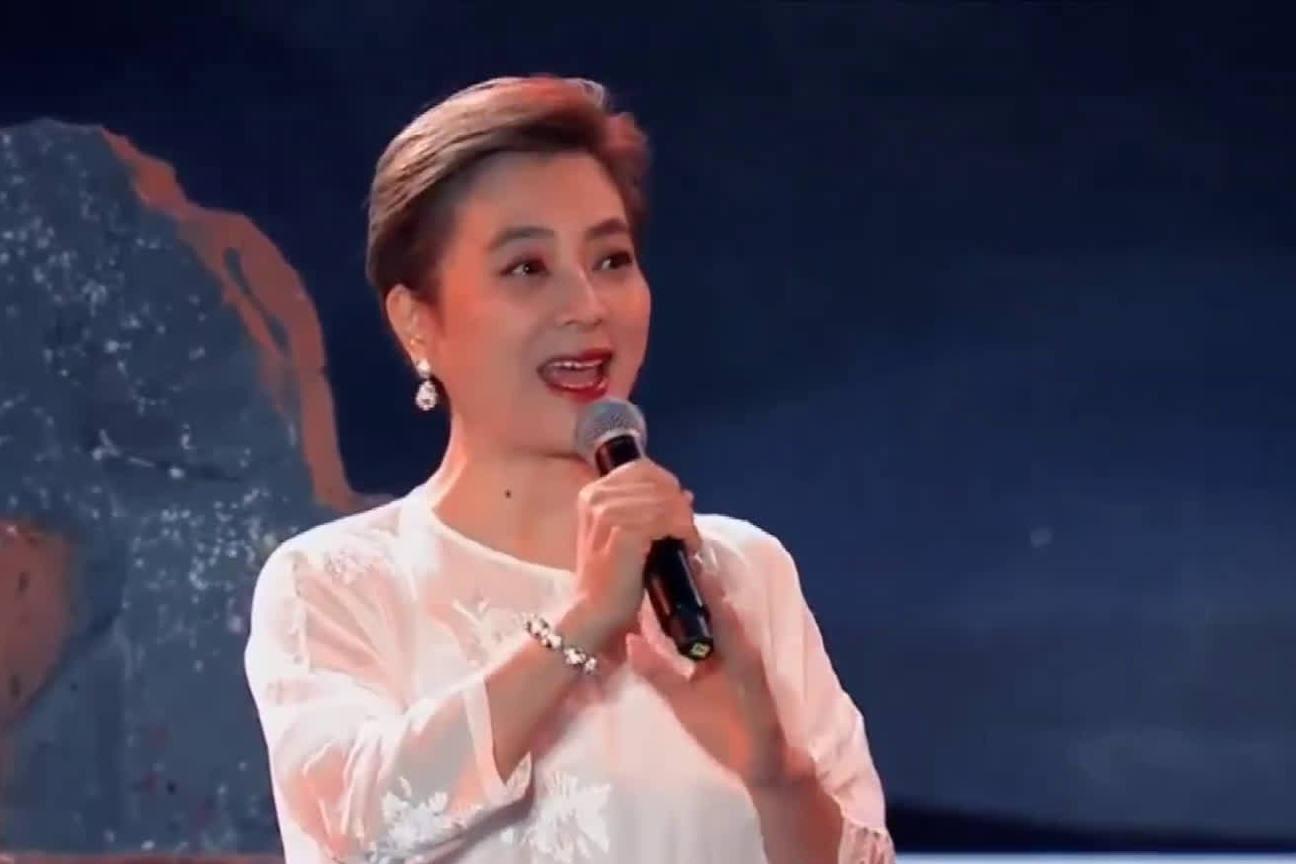 回顾李玲玉:2段婚姻,21岁嫁初恋,34岁嫁犹太富商,如今怎样了