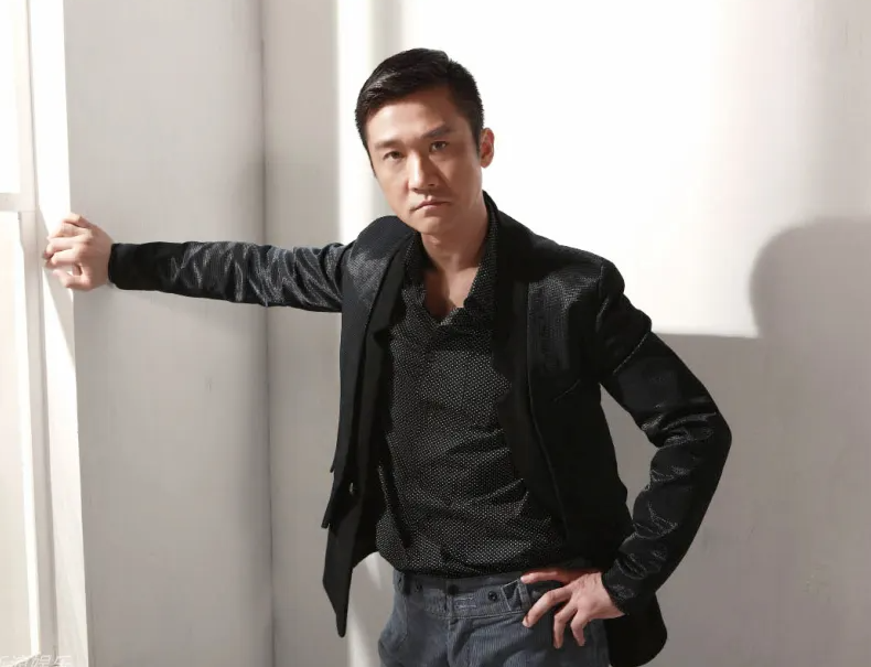 回顾黄志忠抛弃相爱13年的何音52岁依旧单身有柯蓝陪伴不孤单