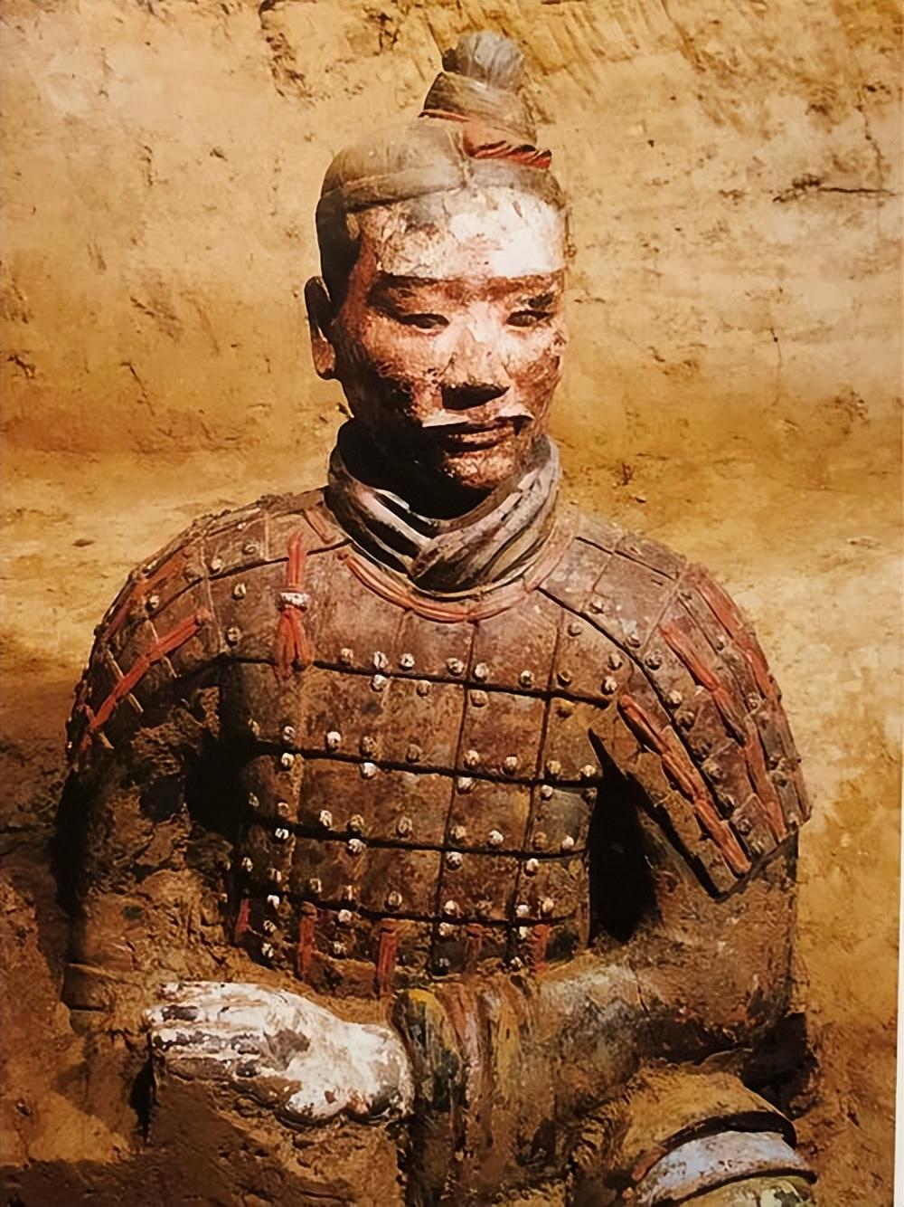 古人早就开始玩时尚了兵马俑元素还能影响现代拼布服装设计