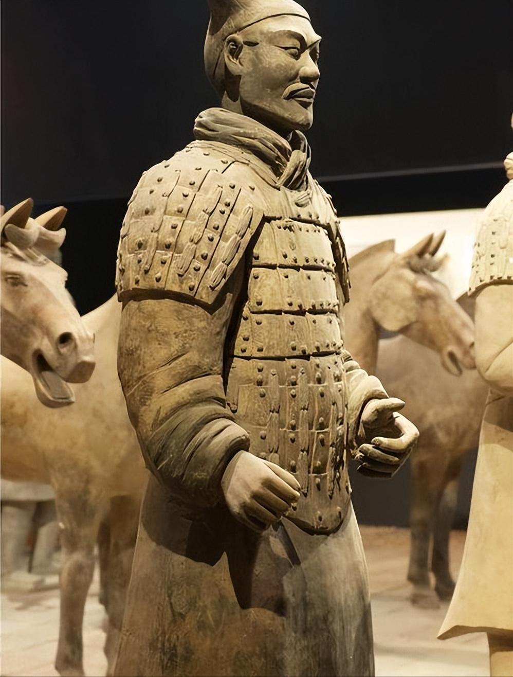 古人早就开始玩时尚了兵马俑元素还能影响现代拼布服装设计