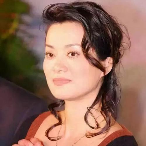 回顾毛阿敏:愧对哭瞎的父亲,难舍离世的丈夫,儿女是我的动力