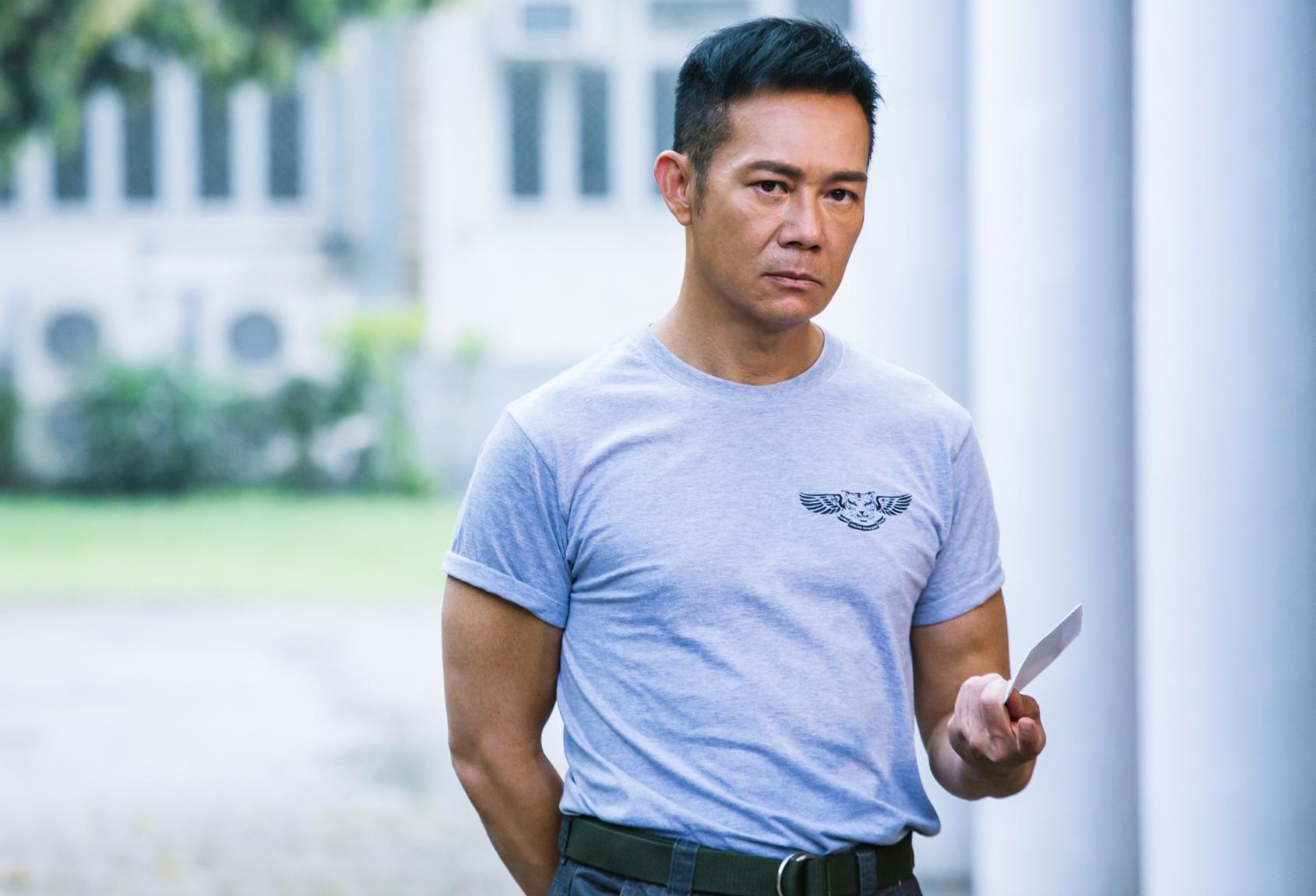 那些"荷尔蒙"爆棚的香港男神,明明长得不帅,却一个比一个有型