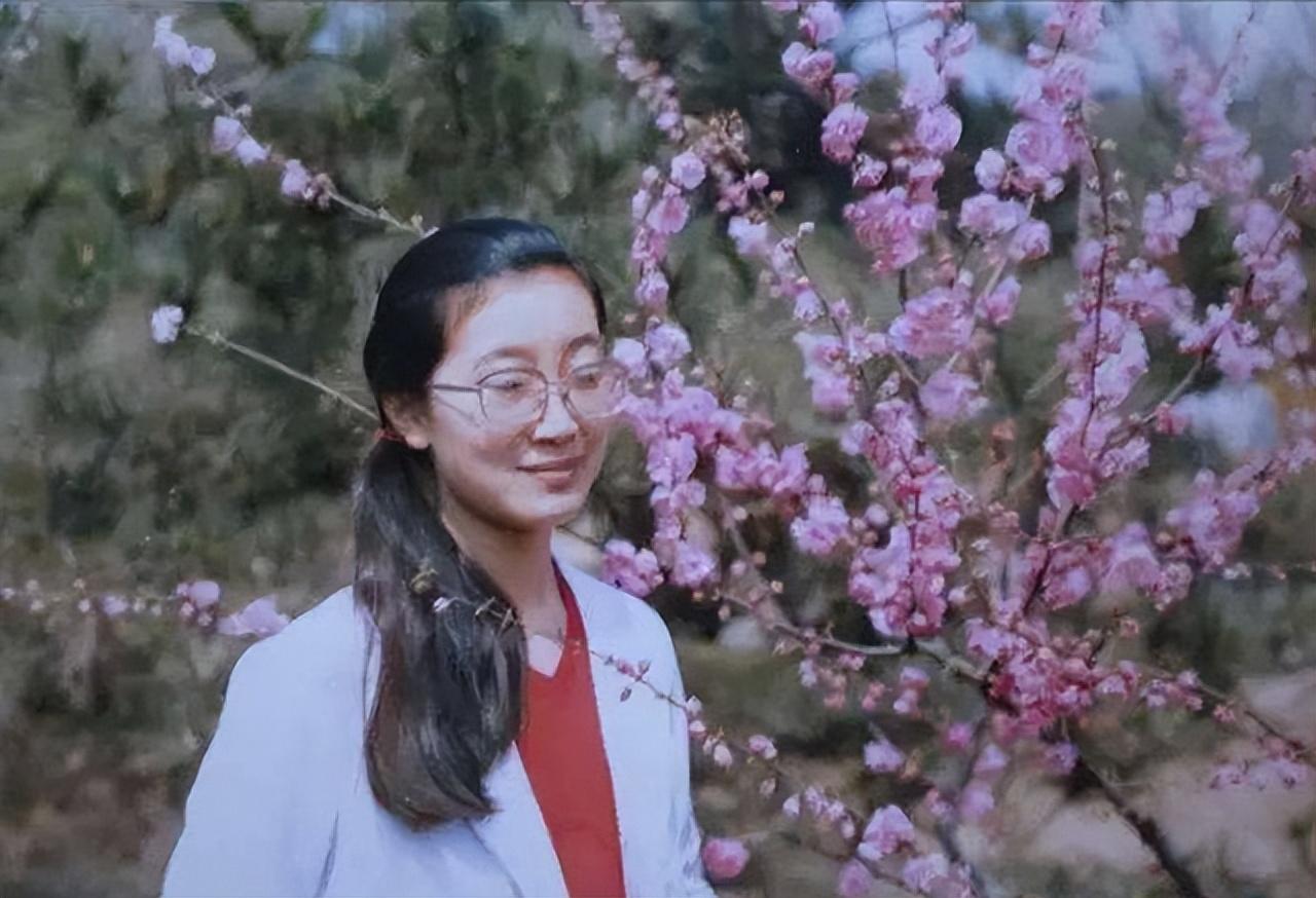 张梅她对养生也十分的感兴趣,当时听说有王青松的课程十分火爆,而且