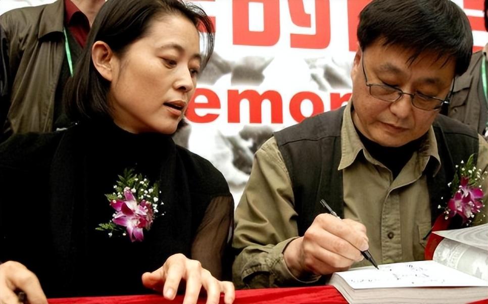 回顾倪萍和陈凯歌分手他娶娇妻生活圆满她再婚带着伤痛做母亲