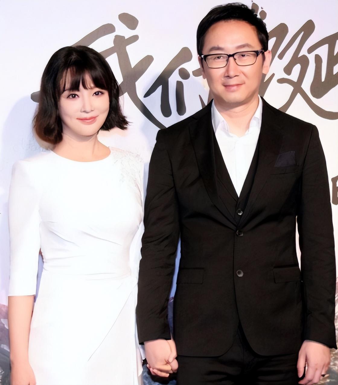 回顾央视胡蝶闪婚陆川7年生2娃独自产检长期分居后怎么样了