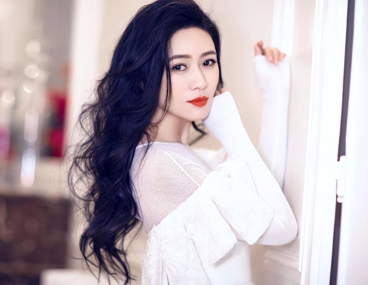 回顾田海蓉丧母又丧夫父亲瘫痪女儿年幼凭自己扛起家庭重担