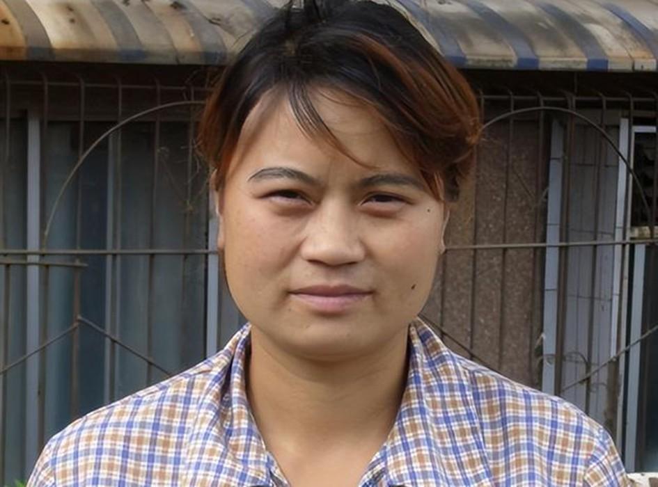 1999年贵州雇主跑路保姆没拿到工资将双胞胎弃女培养成大学生