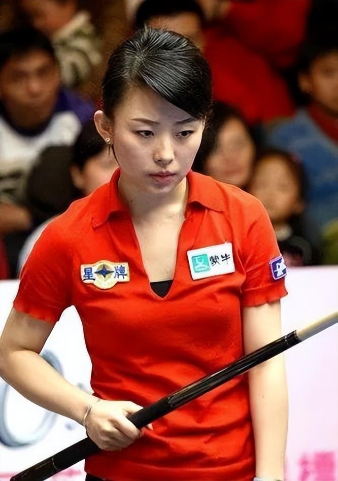 回顾九球天后潘晓婷41岁身价8亿仍未婚她到底在追求什么