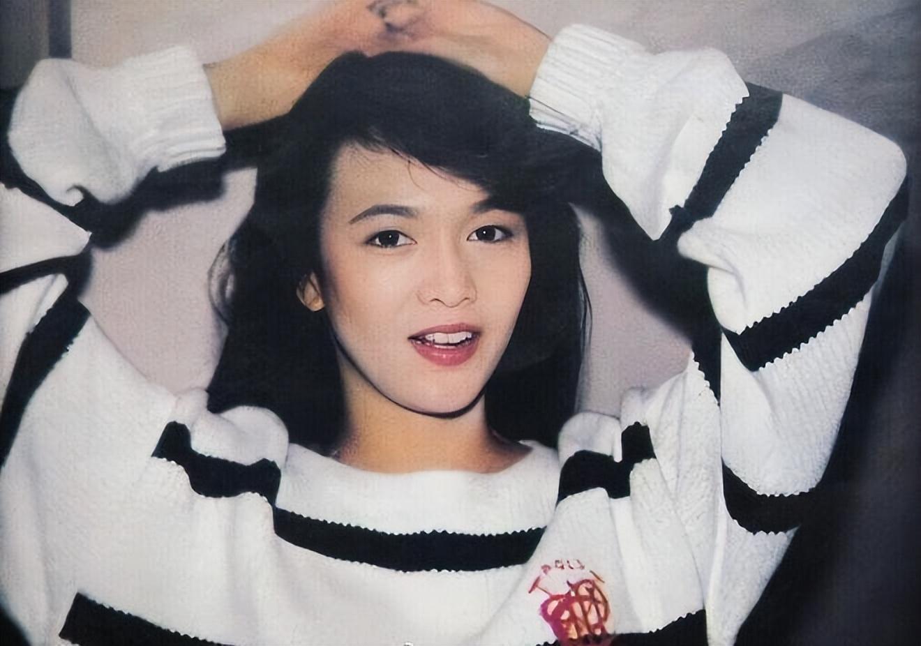 影后郑裕玲分手时把对方赶出豪宅如今的她证实周润发没说错