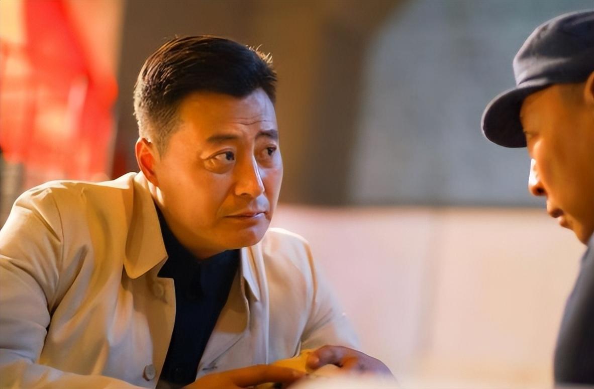 回顾演员任程伟成名后承诺不抛弃糟糠妻子如今是否真的做到了