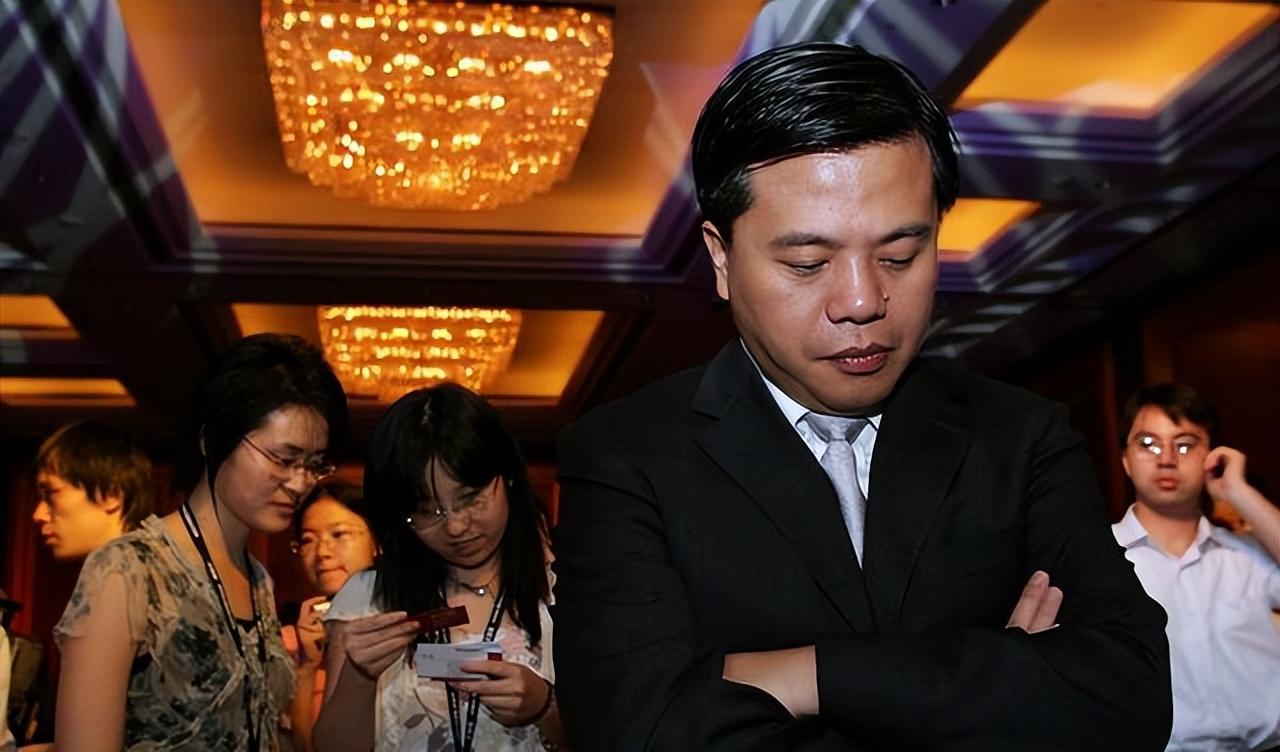 回顾他31岁靠游戏成首富身家飙至530亿却成美国地主