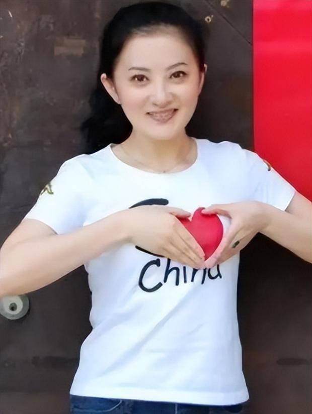 撒贝宁老婆多大年龄图片