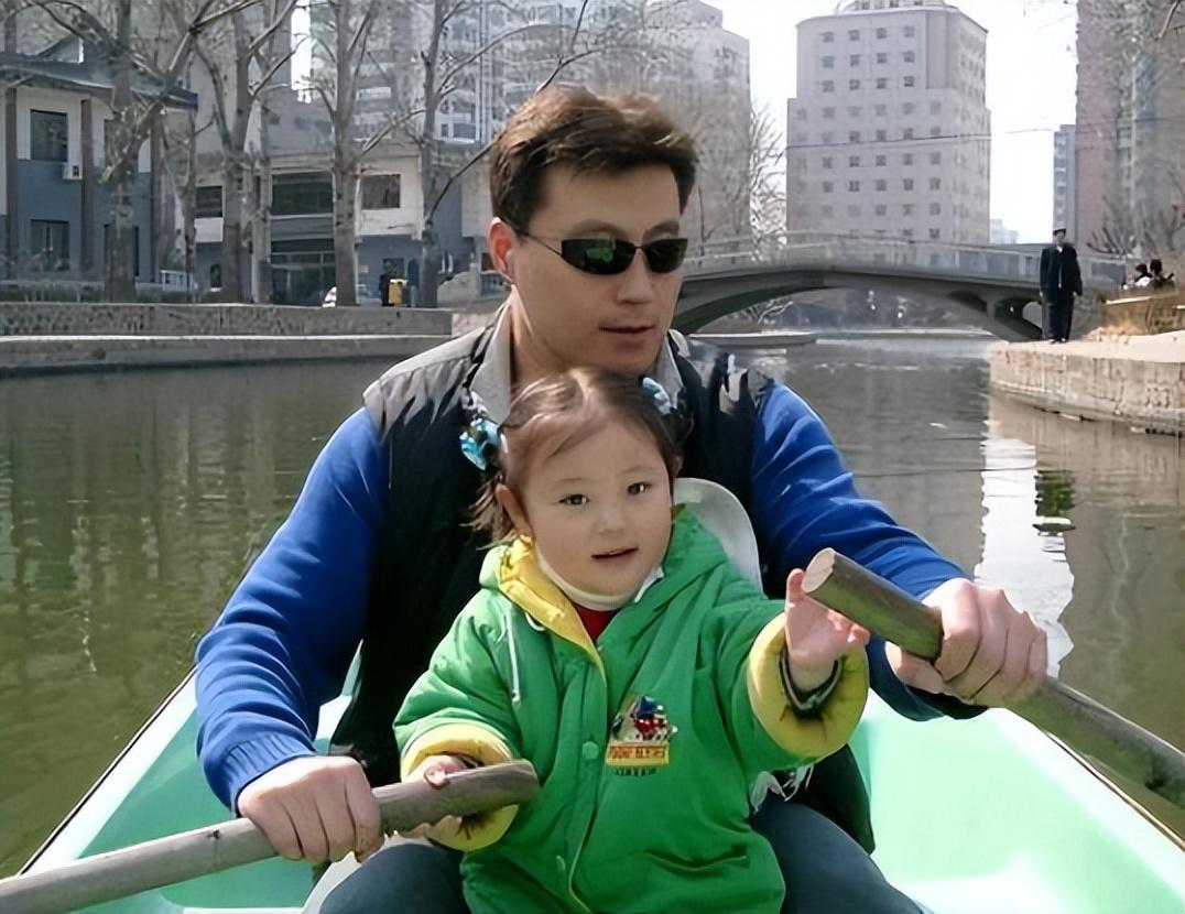 回顾演员任程伟成名后承诺不抛弃糟糠妻子如今是否真的做到了