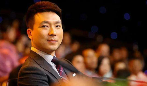 回顾康辉与师妹结婚22年不要孩子为何48岁却坦言后悔