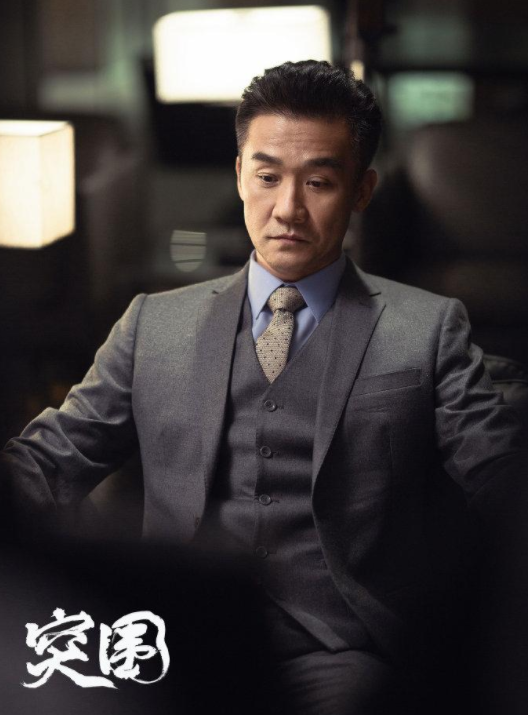 回顾黄志忠抛弃相爱13年的何音52岁依旧单身有柯蓝陪伴不孤单