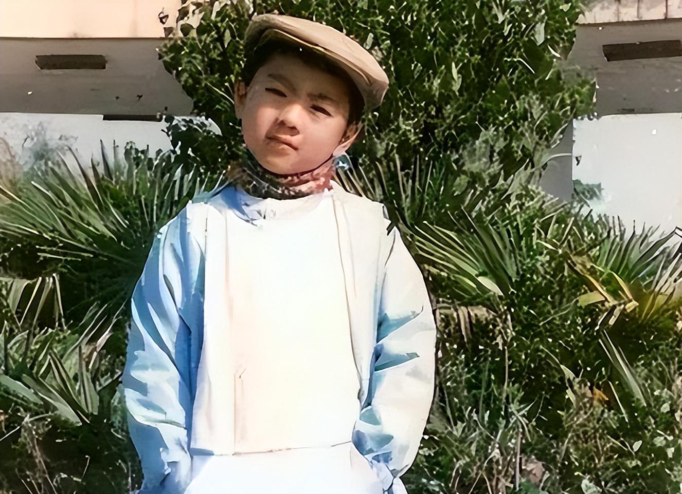 父子二人居住在丰台区洋桥附近的公寓楼里,由于郎朗早上练琴的缘故,让