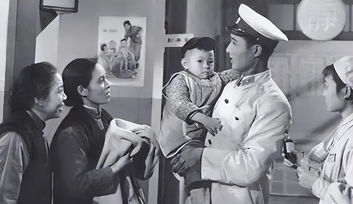 回顾仲星火去世7年3个亲女儿和后妈无联系遗孀的爱令人泪目