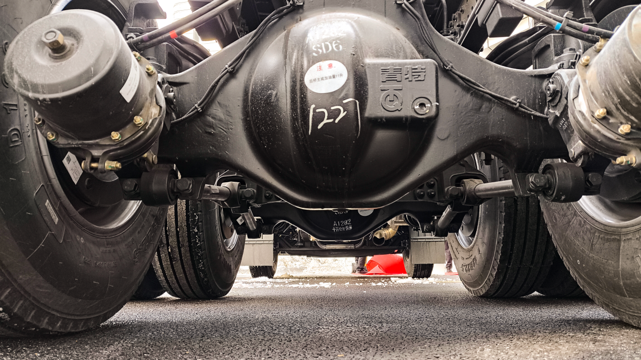 欧曼gtl星翼牵引车或成资源运输优选!